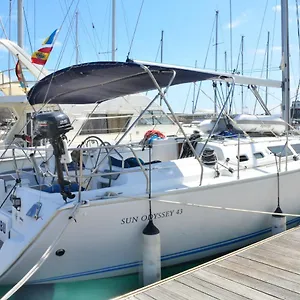 Hotel en barco Velero Babu, Puerto Calero